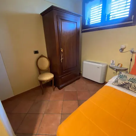 Torre In Langa Bed & Breakfast Carru