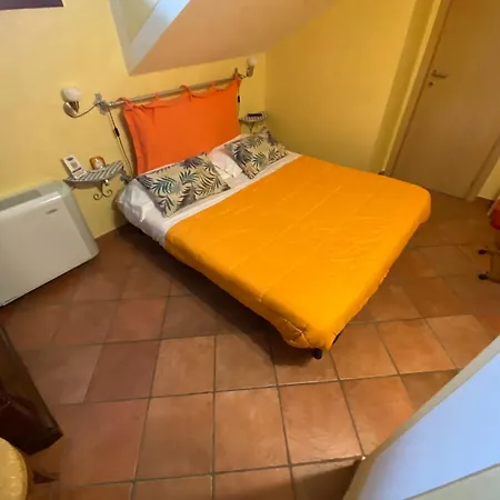 Bed & Breakfast Torre In Langa Carru