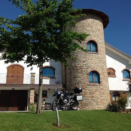 Torre In Langa Bed & Breakfast 3*