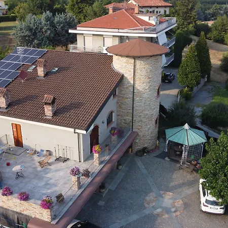 Bed & Breakfast Torre In Langa 3*