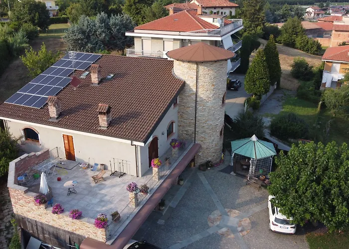Bed & Breakfast Torre In Langa 3*