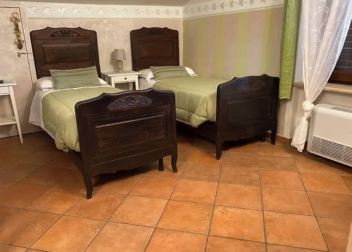 Torre In Langa فندق مبيت وإفطار 3*